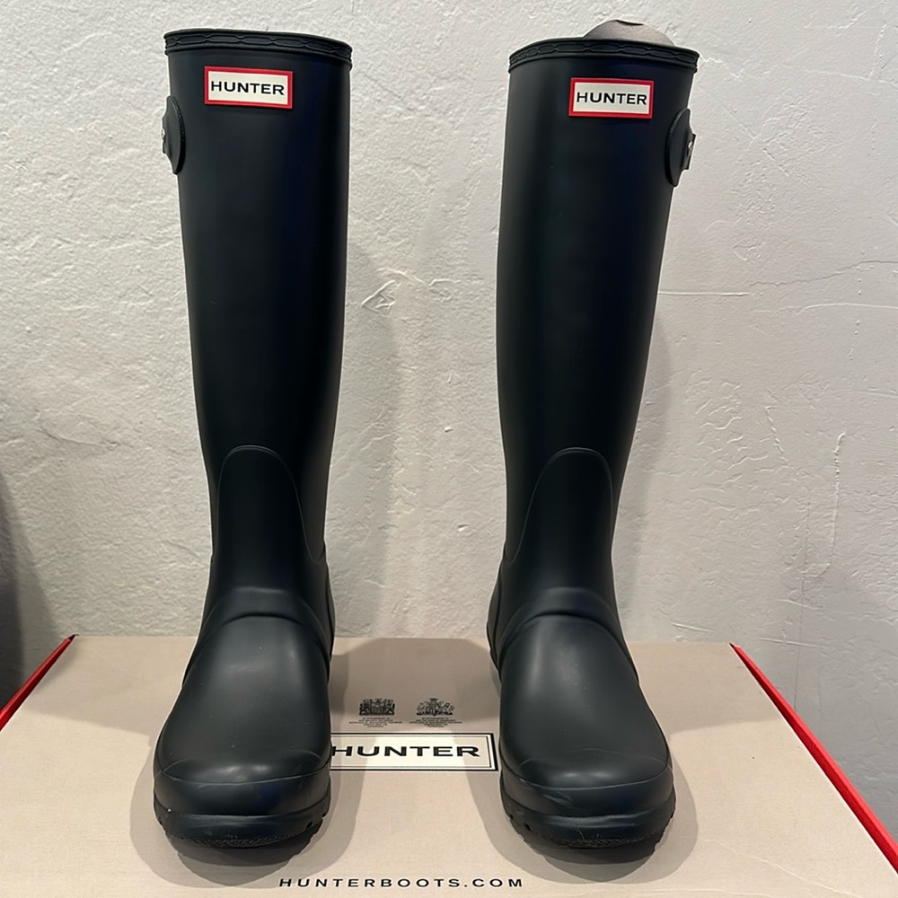 Hunter tall black rainboots